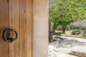 Au petit Mas. Location maison avec piscine à St rémy de provence