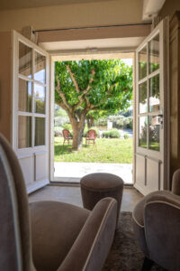 Au petit Mas. Location maison avec piscine à St rémy de provence