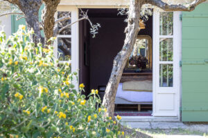 Au petit Mas. Location maison avec piscine à St rémy de provence