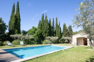 Au petit Mas. Location maison avec piscine à St rémy de provence